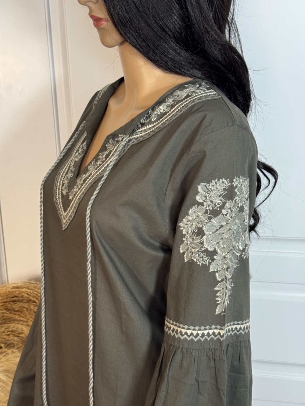 WESTERN BOHO BELL SLEEVE EMBROIDERY TUNIC TOP - NWT - Picture 8 of 14